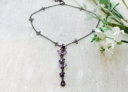 Vintage / Antique / Pewter / Purple Amethyst Crystal / Butterfly Drop Teardrop / Necklace