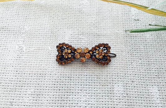topaz brown crystal  bow har clip